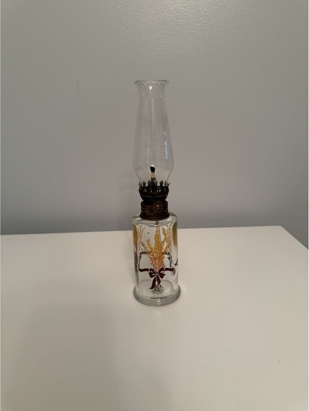 Vintage Lamplight Farms Oil Lamp Wheat & Ribbon Design 10” T w/Chimney EUC Rare